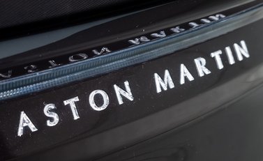 Aston Martin DBS Superleggera 34