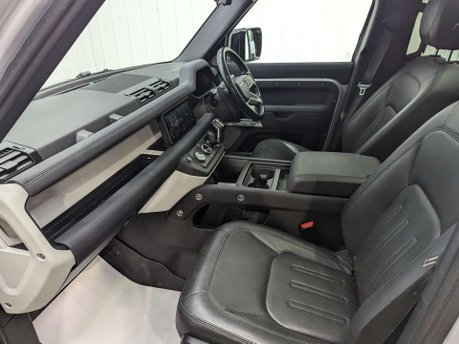 Land Rover Defender 3.0 Defender SE D MHEV Auto 4WD 5dr 53