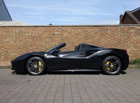 Ferrari 488 Spider 8