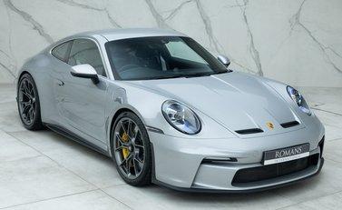 Porsche 911 GT3 Touring (992) 8