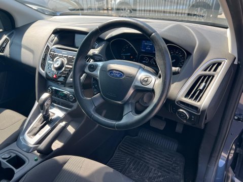 Ford Focus 1.6 Titanium Navigator Powershift Euro 5 5dr 18