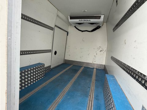 Renault Master 2.3 dCi 35 Business FWD MWB Medium Roof Euro 6 5dr 7