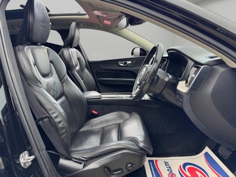 Volvo XC60 2.0 D5 PowerPulse Inscription Auto AWD Euro 6 (s/s) 5dr 13