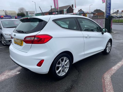 Ford Fiesta 1.1 Fiesta Zetec 3dr 8