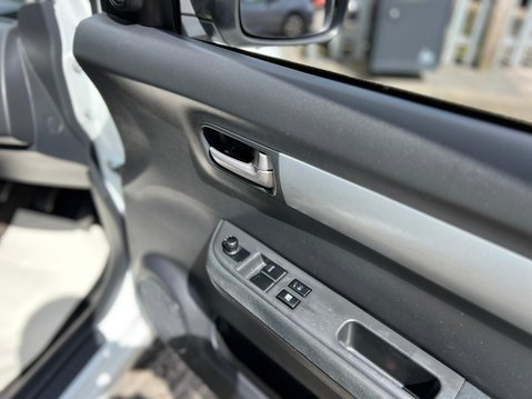 Suzuki Swift GL 27
