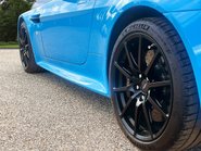 Aston Martin Vantage S V12 22