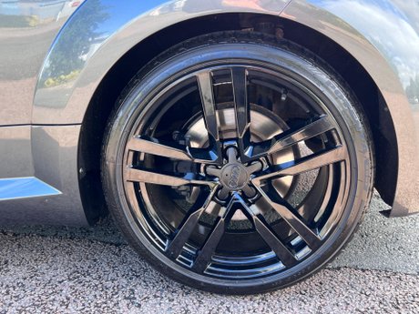 Audi TT 2.0 TFSI S line S Tronic quattro Euro 6 (s/s) 3dr 40