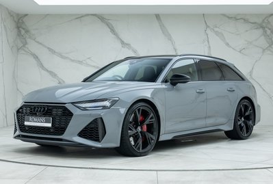 Audi RS6 Avant Carbon Black