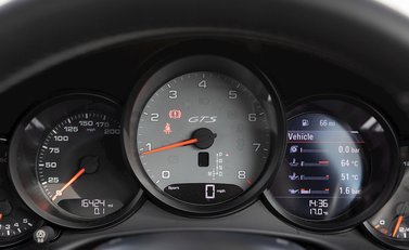 Porsche 911 Carrera GTS (991.2) 17