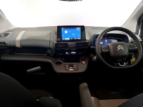 Citroen Berlingo 50kWh Flair XTR M MPV 5dr Electric Auto (7.4kW Charger) (136 ps) Sat Nav 17