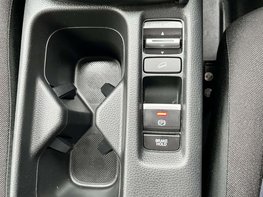 Honda HR-V 1.5 HR-V Elegance i-MMD CVT 5dr 47