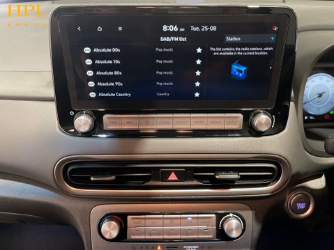 Hyundai KONA 64kWh Premium SUV 5dr Electric Auto (10.5kW Charger) (204 ps) Alloys - Air 18