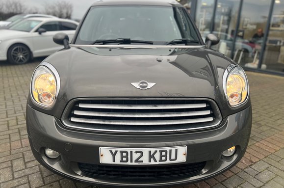 Mini Countryman COOPER D ALL4 HUGE SPEC 4