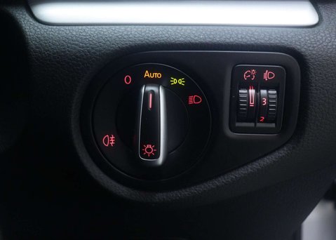 Volkswagen Sharan 1.4 Sharan SE Nav TSi Semi-Auto 5dr 38