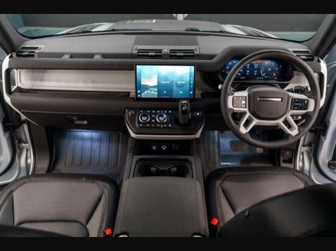 Land Rover Defender D250 ASSETTI EDT MHEV X-Dynamic SE SUV 3dr Diesel Auto 4WD Euro 6 (s/s) (25 29