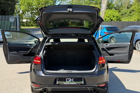 Volkswagen Golf GTI LAUNCH DSG - APPLE CAR PLAY - 2 OWNERS - 9 SERVICES RECORDED 20
