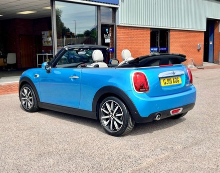 Mini Convertible 1.5 Cooper Exclusive Auto 2dr 10