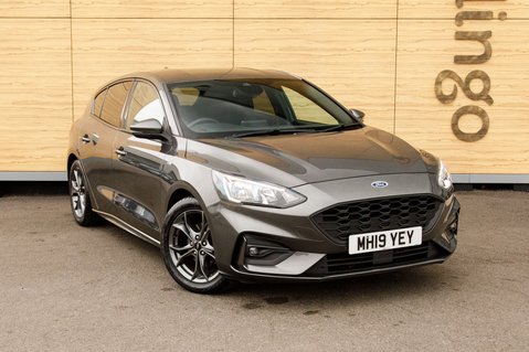 Ford Focus ST-LINE 1