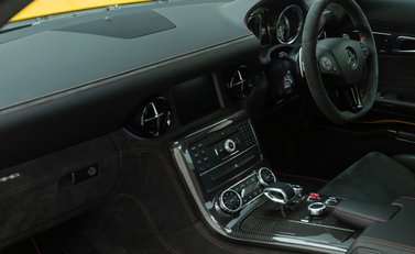 Mercedes-Benz SLS AMG Black Series 23