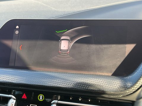 BMW 1 Series 1.5 118i Sport Euro 6 (s/s) 5dr 32