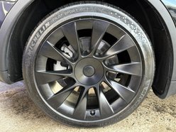 Tesla Model Y (Dual Motor) Long Range SUV 5dr Electric Auto 4WDE (384 bhp) 14