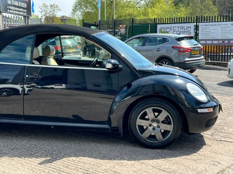 Volkswagen Beetle LUNA 16V 14