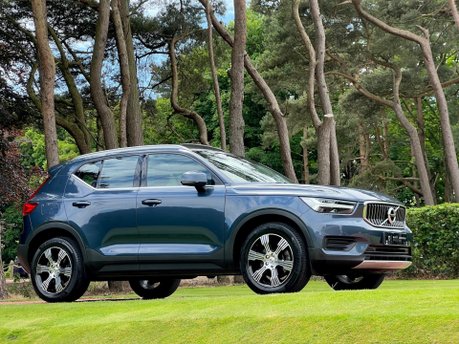 Volvo XC40 B4 INSCRIPTION AWD MHEV