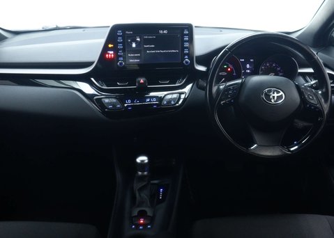 Toyota C-HR 1.8 C-HR Icon HEV CVT 5dr 17