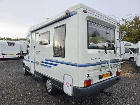 Auto-Sleepers Ravenna 9
