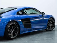 Audi R8 5.2 FSI V10 Coupe 2dr Petrol S Tronic quattro Euro 6 (s/s) (540 ps) 39