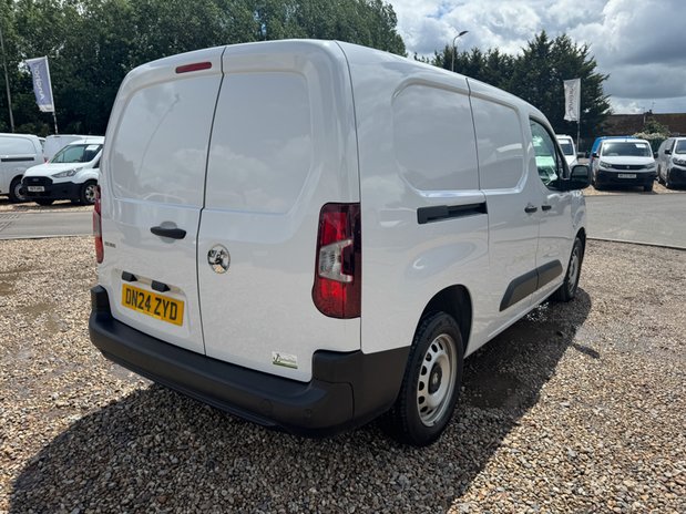 Vauxhall Combo Crew Cab LWB L2H1 Low Roof Prime 2300 Aircon Cruise Nav EURO 6 7