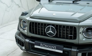Mercedes-Benz G Class AMG G 63 CARBON EDITION 35