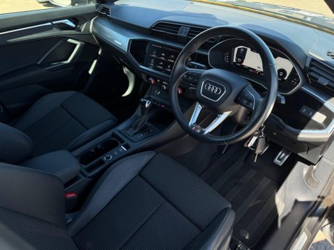 Audi Q3 2.0 TDI 35 S line S Tronic Euro 6 (s/s) 5dr 16