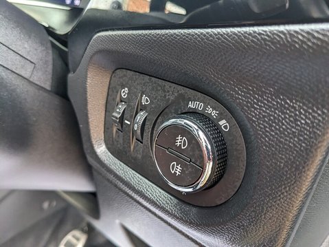 Vauxhall Corsa SRI 21