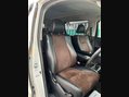 Toyota Alphard GOLDEN EYES II V6 2