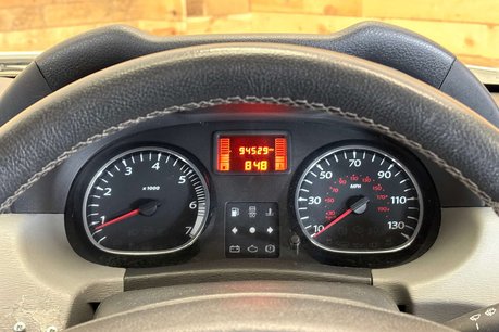 Dacia Duster 1.5 dCi Laureate SUV 5dr Diesel Manual Euro 5 (110 ps) 8