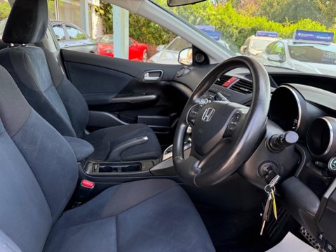 Honda Civic 1.8 i-VTEC ES Auto Euro 5 5dr 19
