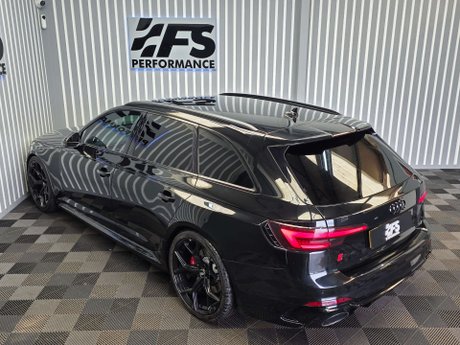Audi RS4 2.9 TFSI V6 Estate 5dr Petrol Tiptronic quattro Euro 6 (s/s) (450 ps) 42