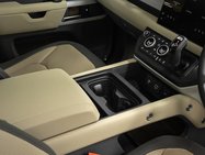 Land Rover Defender 3.0 D250 MHEV X-Dynamic HSE SUV 3dr Diesel Auto 4WD Euro 6 (s/s) (250 ps) 12