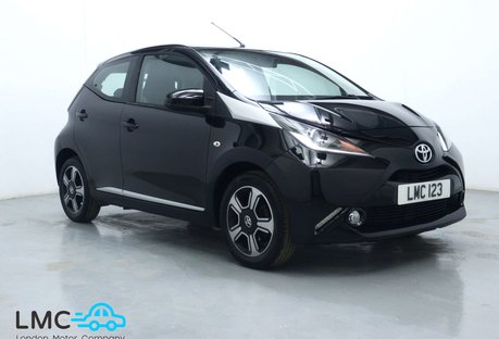 Toyota Aygo 1.0 VVT-i x-clusiv Hatchback 5dr Petrol x-shift Euro 5 Euro 5 (68 ps)