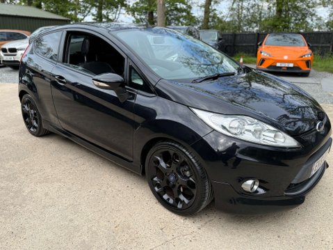 Ford Fiesta 1.6 Fiesta Metal 3dr 10