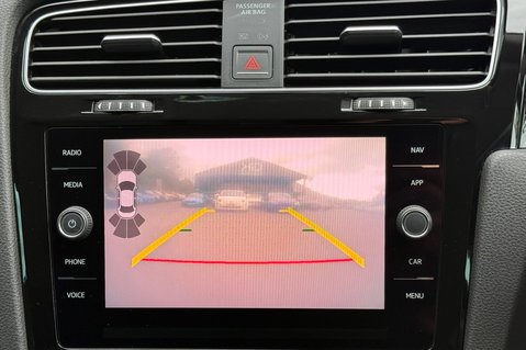 Volkswagen Golf GT TDI BMT  DSG - CAMERA -CARPLAY -8 SERVICES - 2 OWNERS -NEW MOT 10