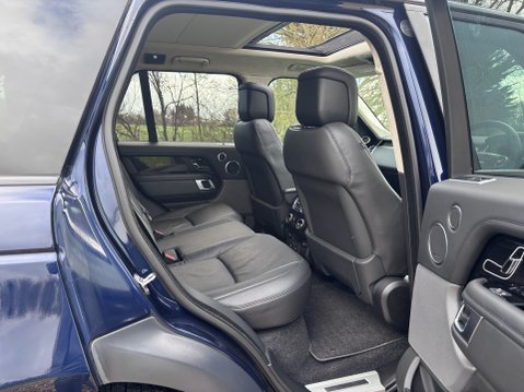 Land Rover Range Rover WESTMINSTER BLACK MHEV 14