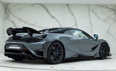 McLaren 765LT Spider 11