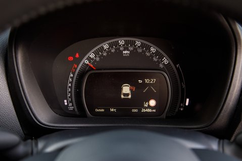 Toyota Aygo X VVT-I EDGE 14