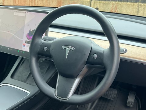 Tesla Model 3 STANDARD RANGE PLUS 11