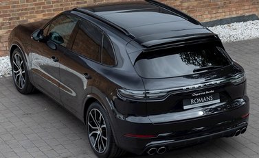 Porsche Cayenne Turbo 9