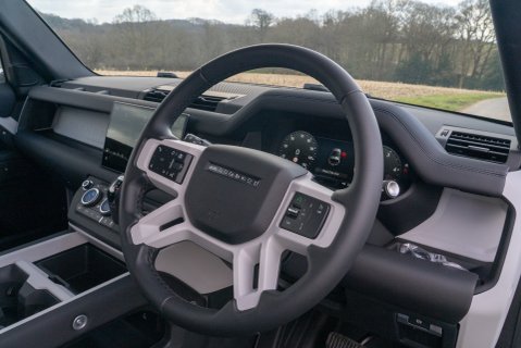 Land Rover Defender 90 Obsidian WideTrak D250 S Hardtop 12