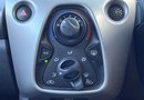 Toyota Aygo 1.0 VVT-i X-Play 5dr x-shift 23