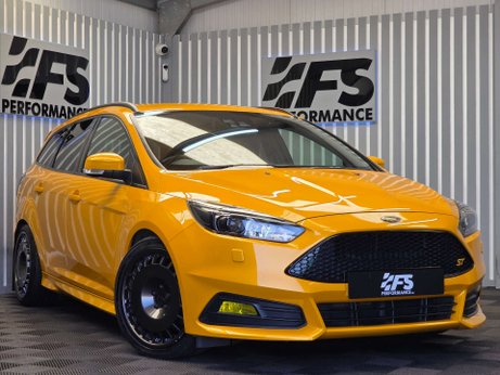 Ford Focus 2.0T EcoBoost ST-3 Estate 5dr Petrol Manual Euro 6 (s/s) (250 ps) 39